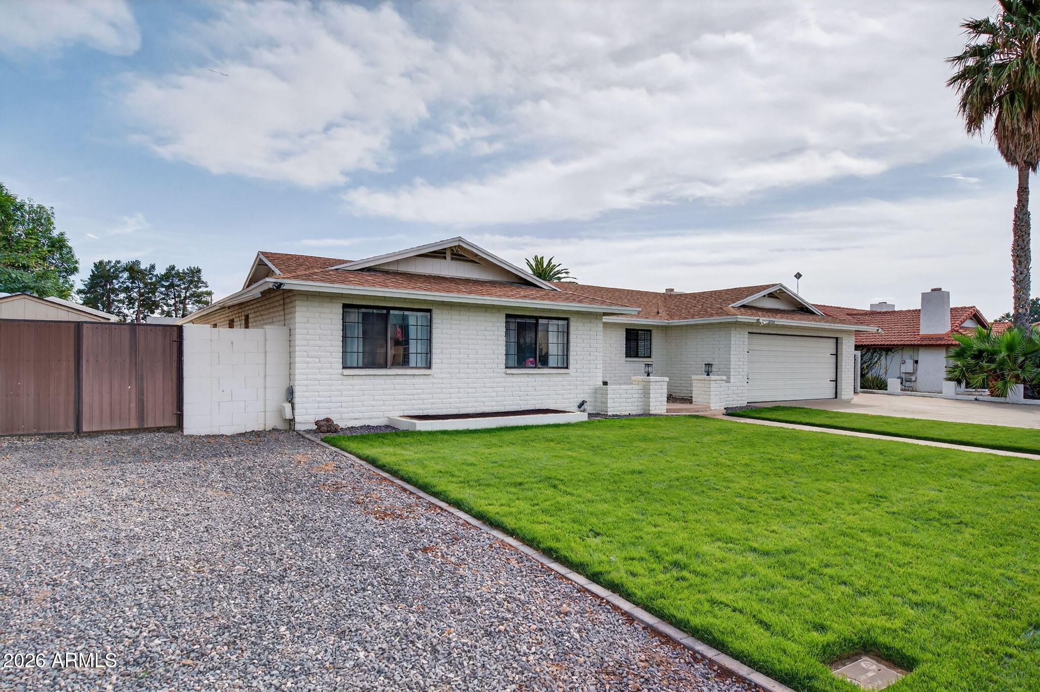 2253 E JAEGER Street