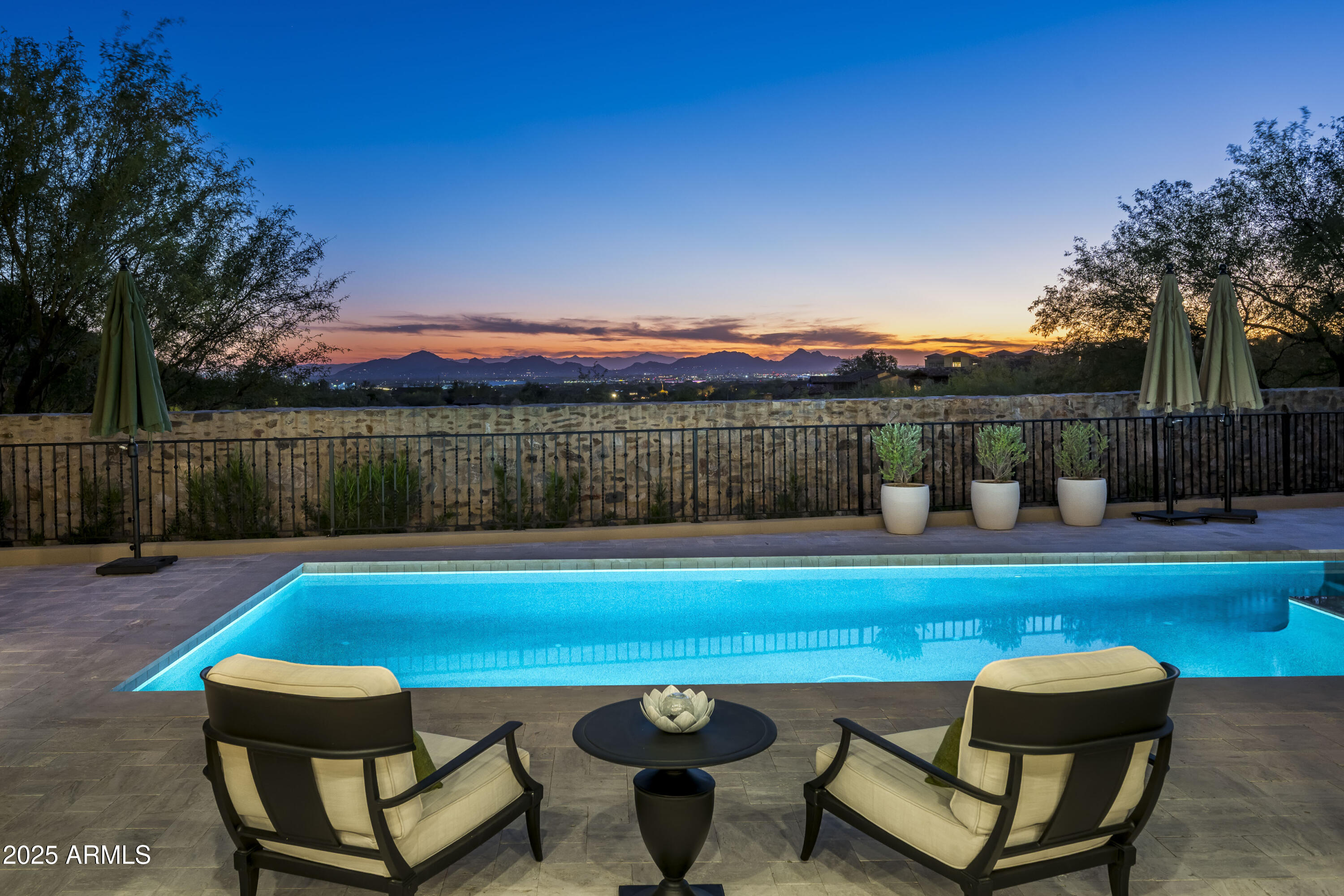 18950 N SILVERLEAF Drive