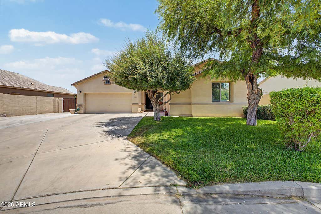 Photo of 1300 E Bosi Court, San Tan Valley, AZ 85140 (MLS # 7053028)