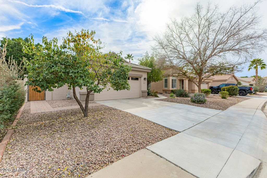 Photo of 1461 W Armstrong Way, Chandler, AZ 85286 (MLS # 6984180)
