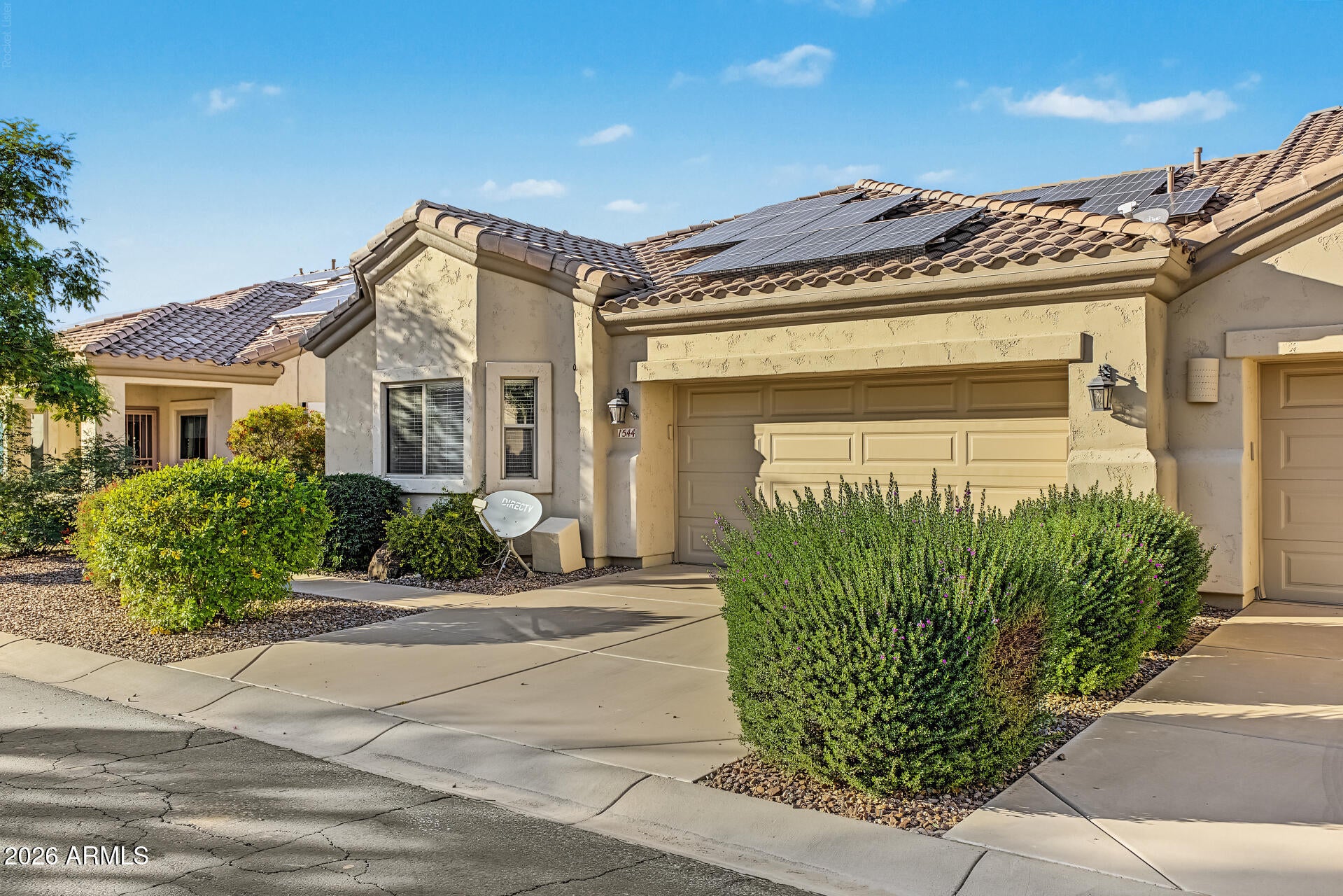1544 E LAUREL Drive
