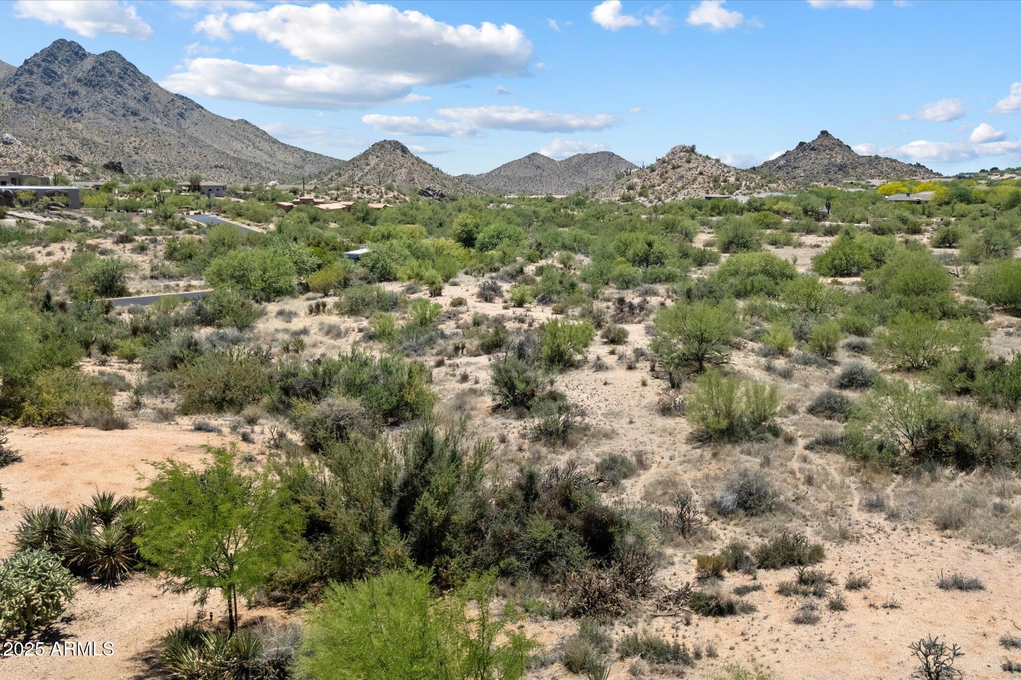 11904 E HACKAMORE Drive 4