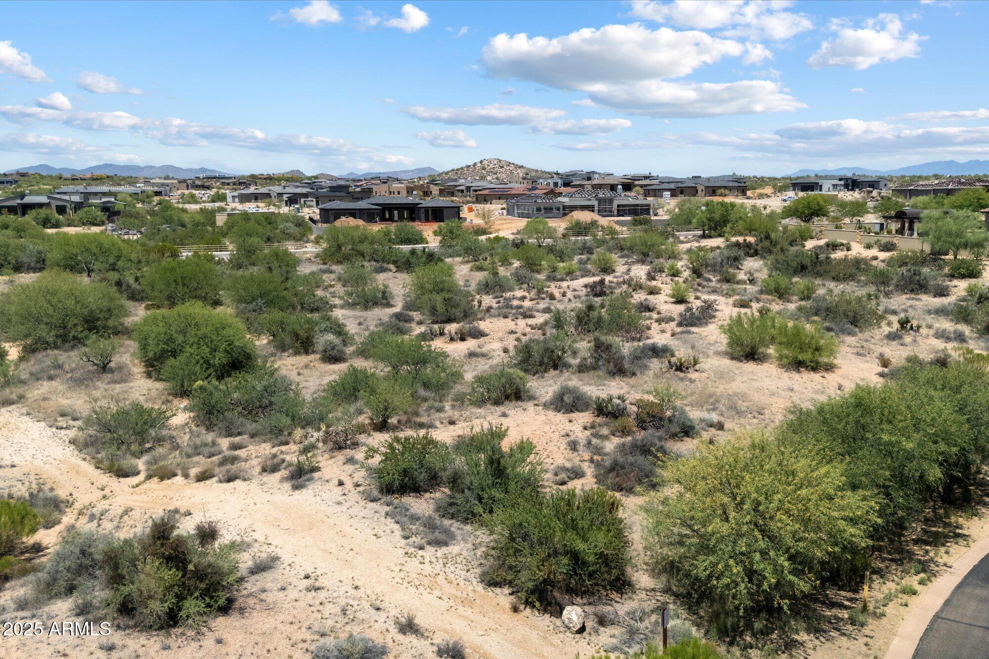 11904 E HACKAMORE Drive 4