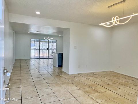 Townhouse in Glendale AZ 4451 SOLANO Drive 26.jpg