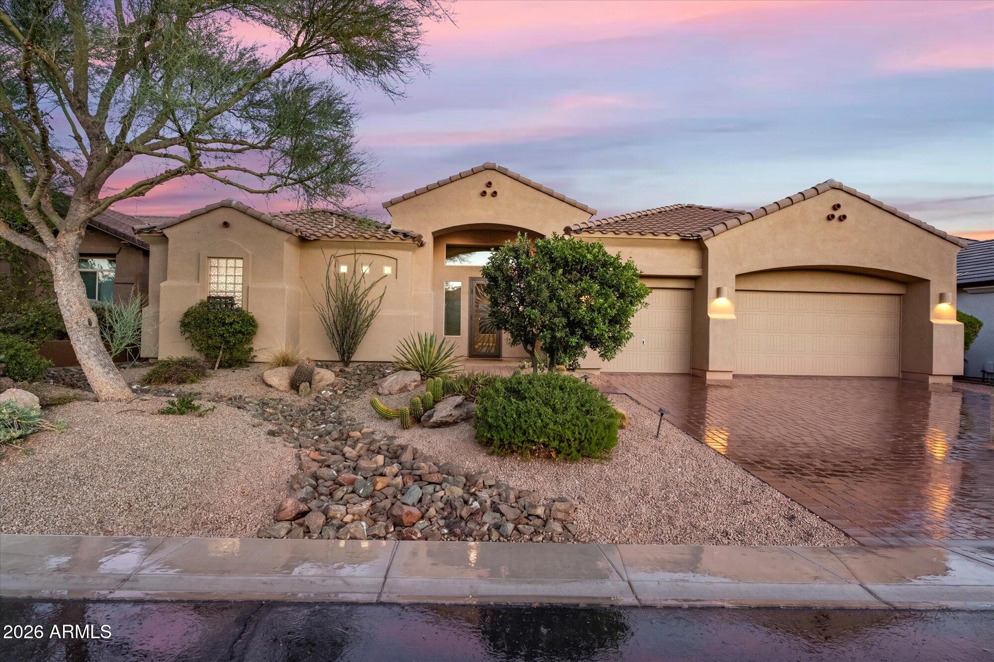 5823 E SIERRA SUNSET Trail