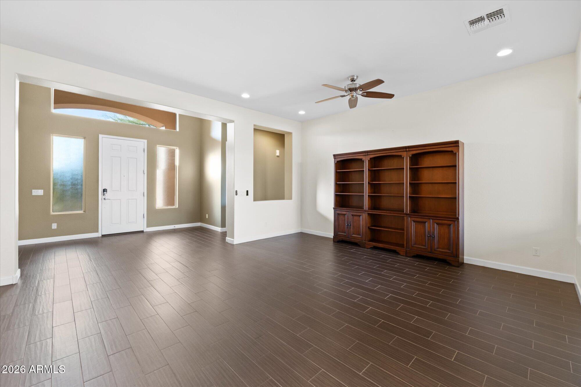 5823 E SIERRA SUNSET Trail