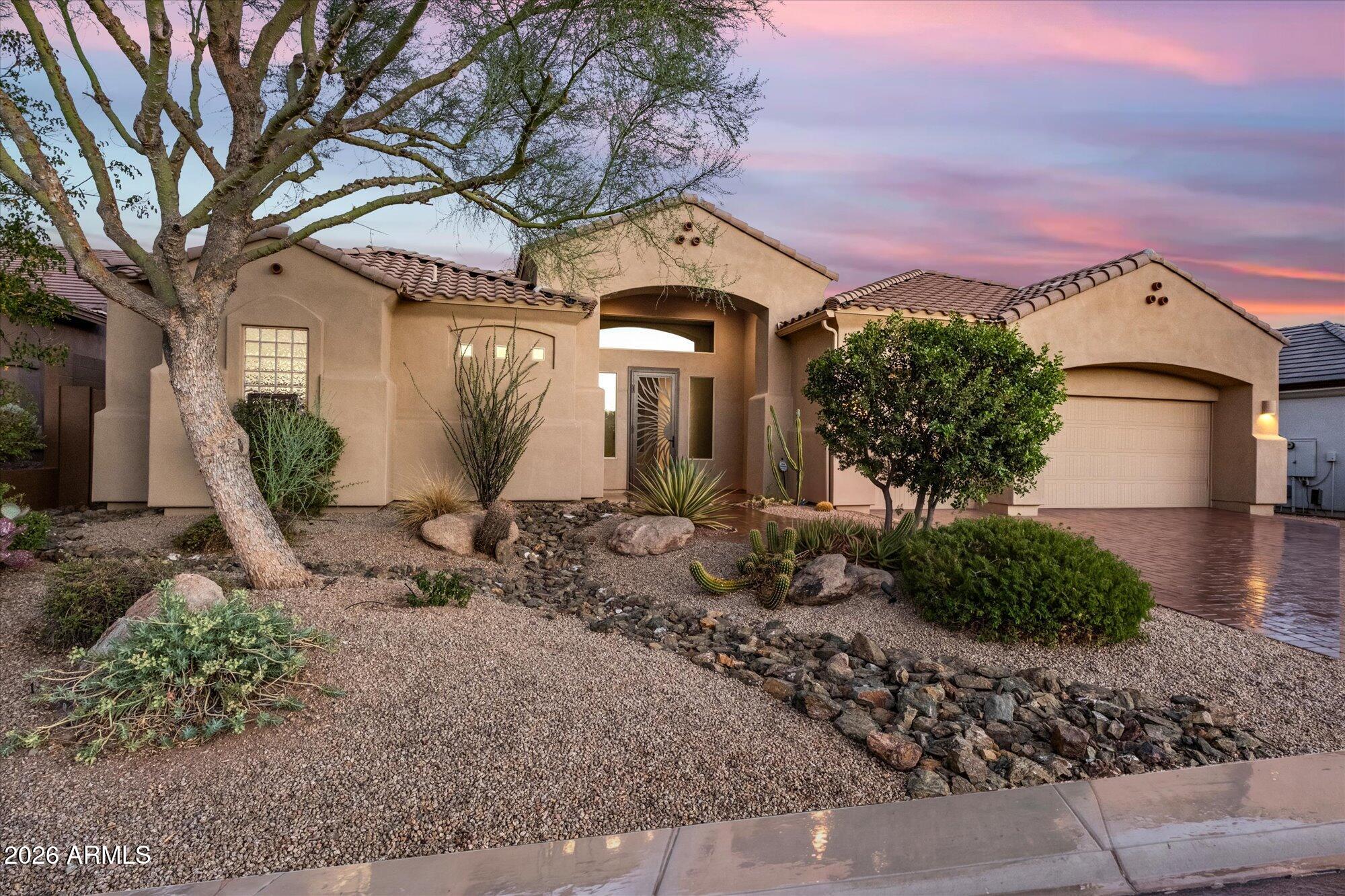 5823 E SIERRA SUNSET Trail