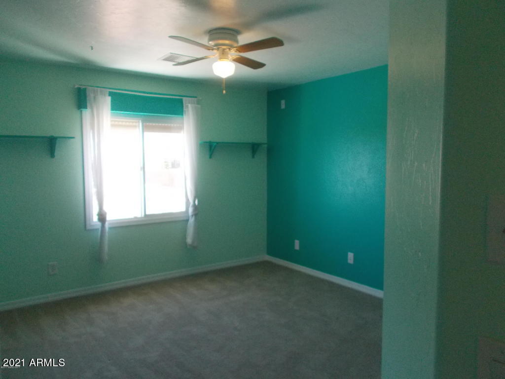 CANYON DE FLORES PHASE 2E - Residential Lease