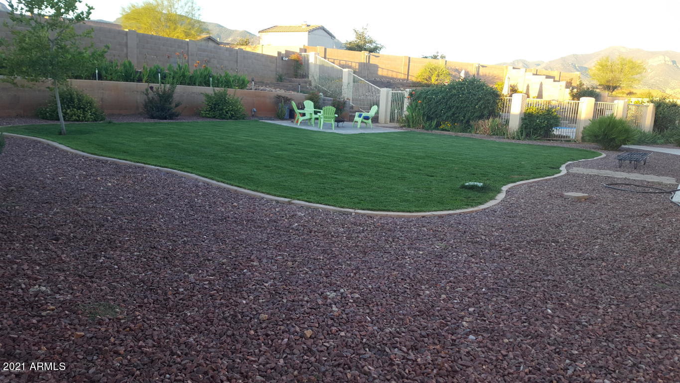CANYON DE FLORES PHASE 2E - Residential Lease