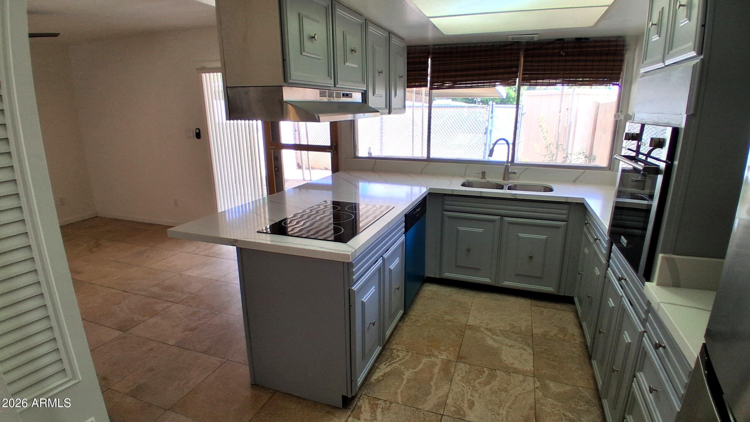 1609 E MALIBU Drive