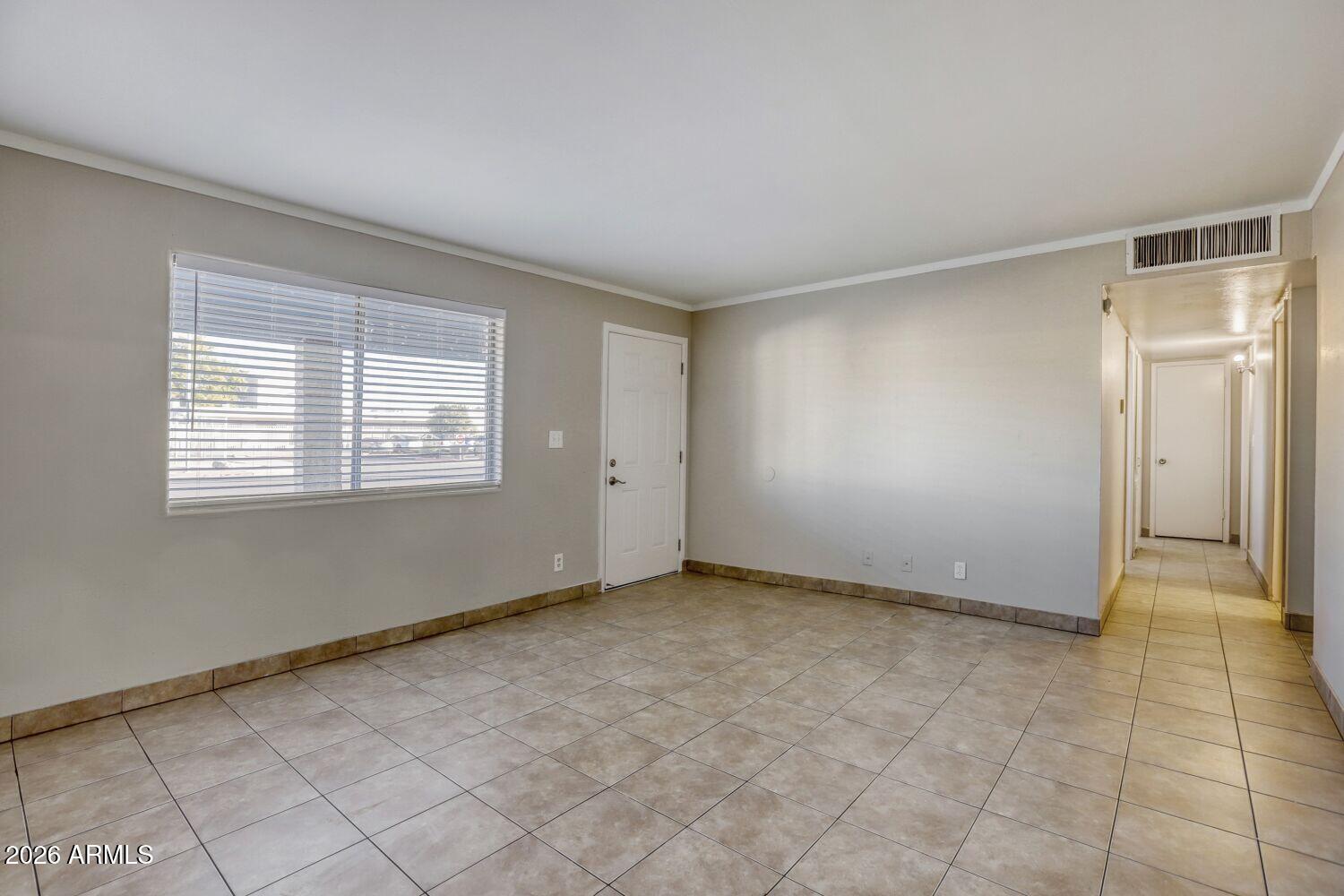 1649 W PUEBLO Avenue