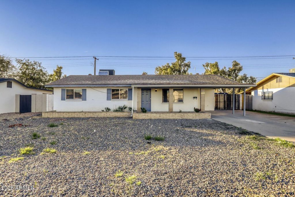 Photo of 1649 W Pueblo Avenue, Mesa, AZ 85202 (MLS # 6972627)