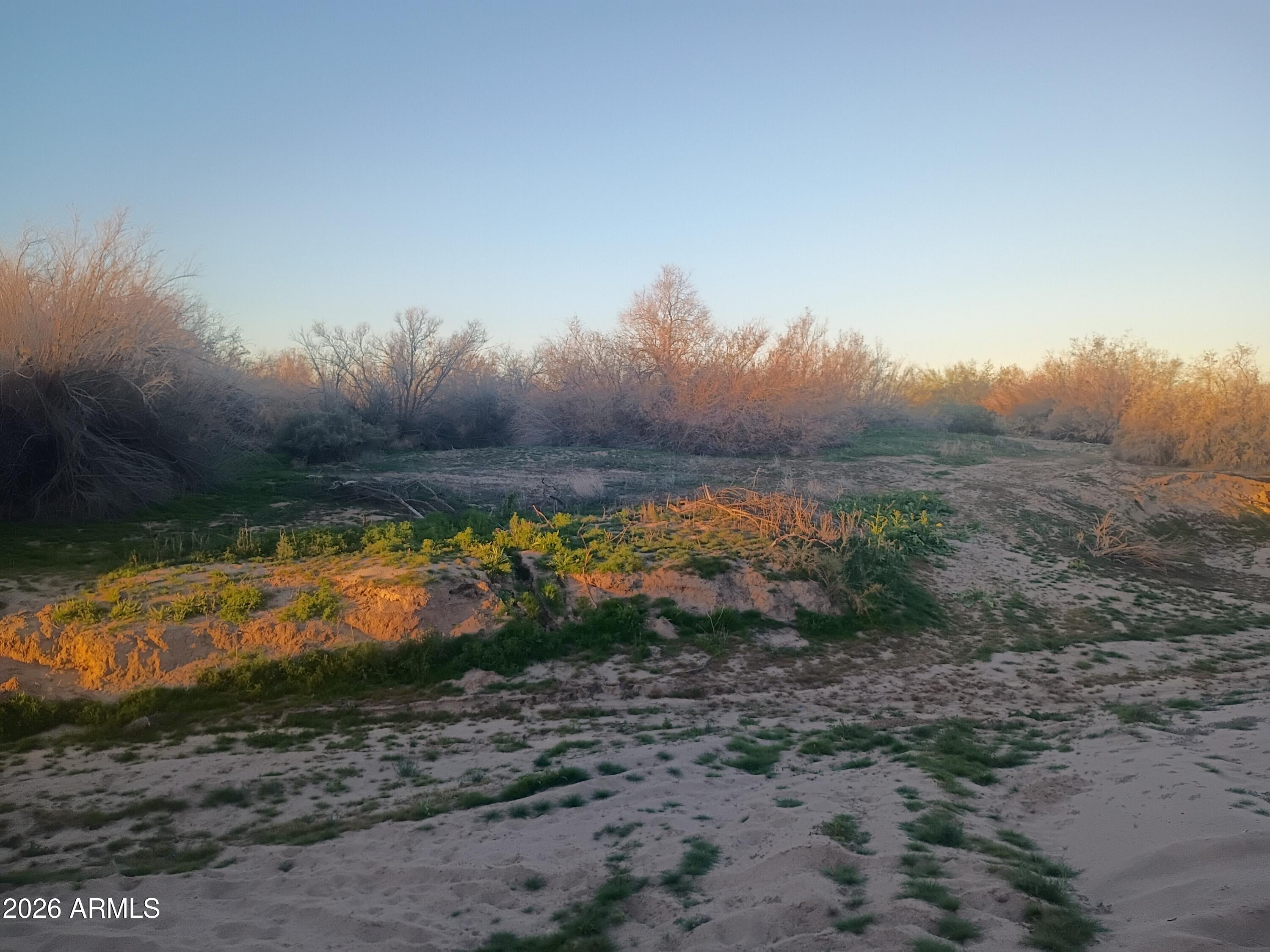 213XO W Elliot Road '''-'''