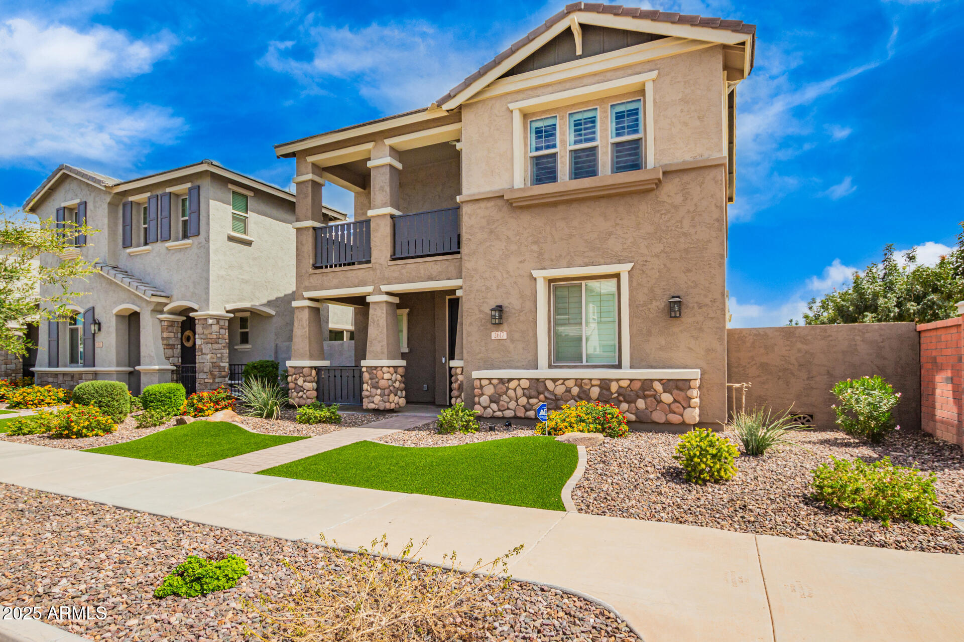 2617 S Entwistle Street