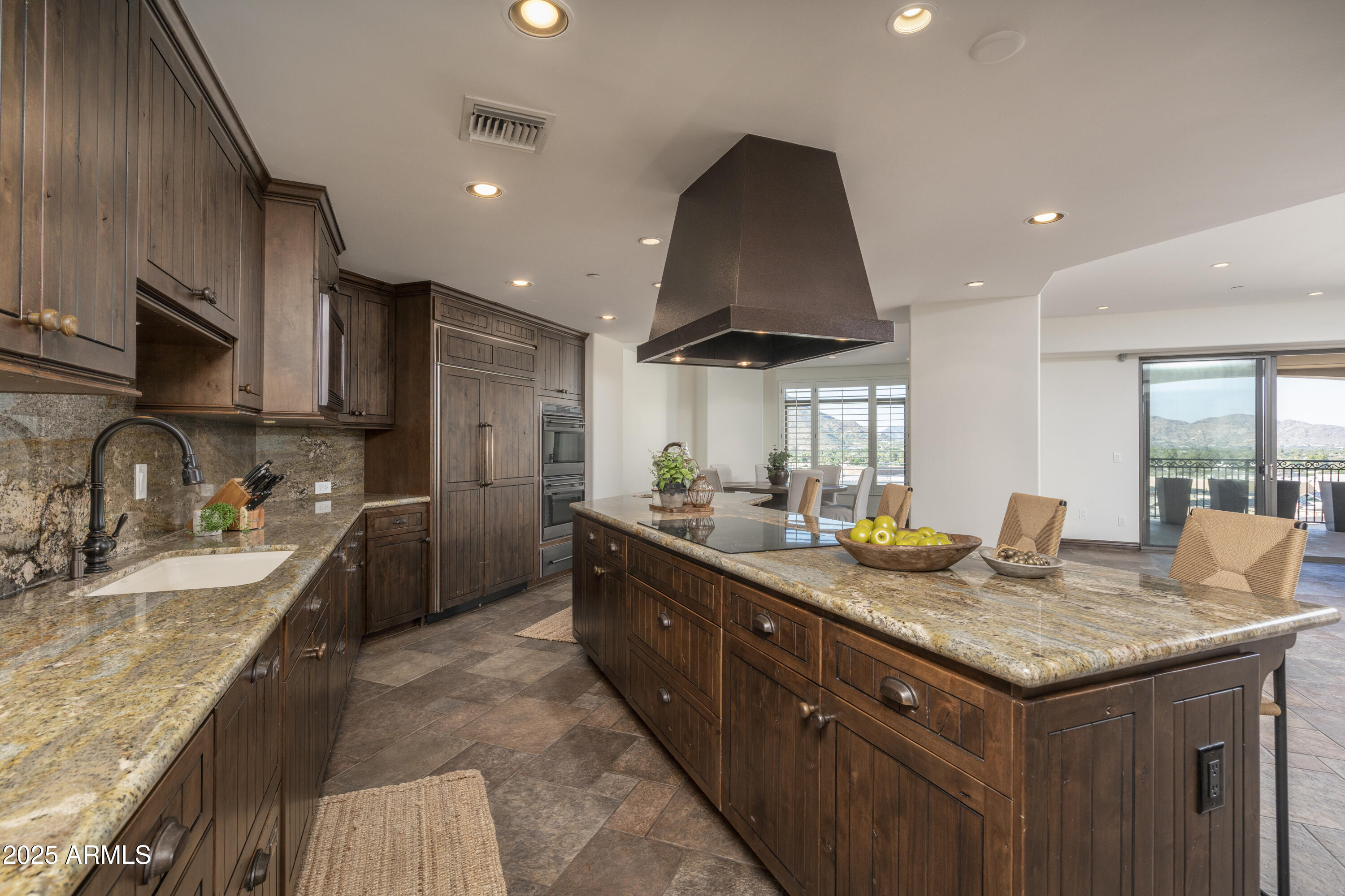 7175 E Camelback Road 1201