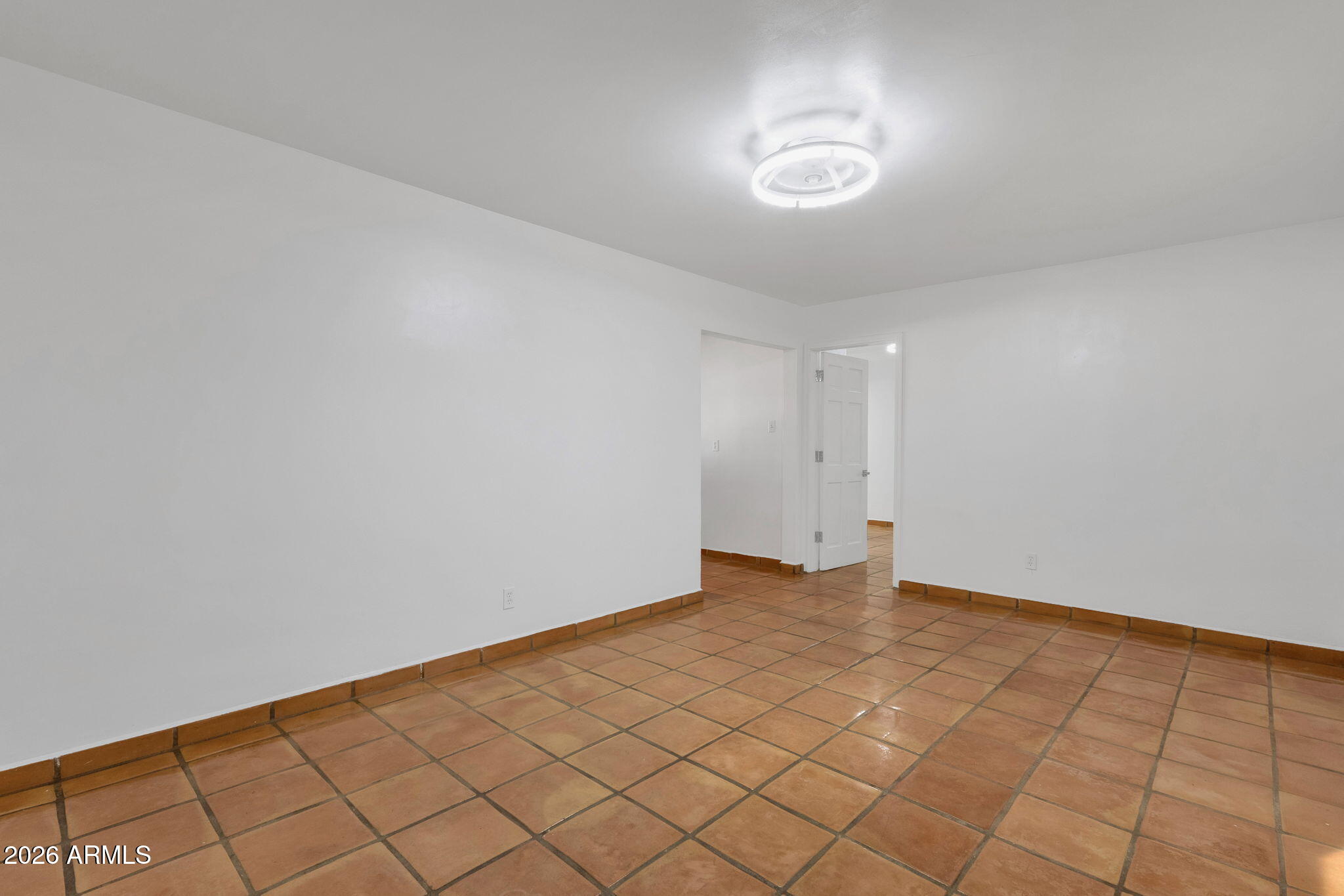 2728 W EL CAMINITO Drive