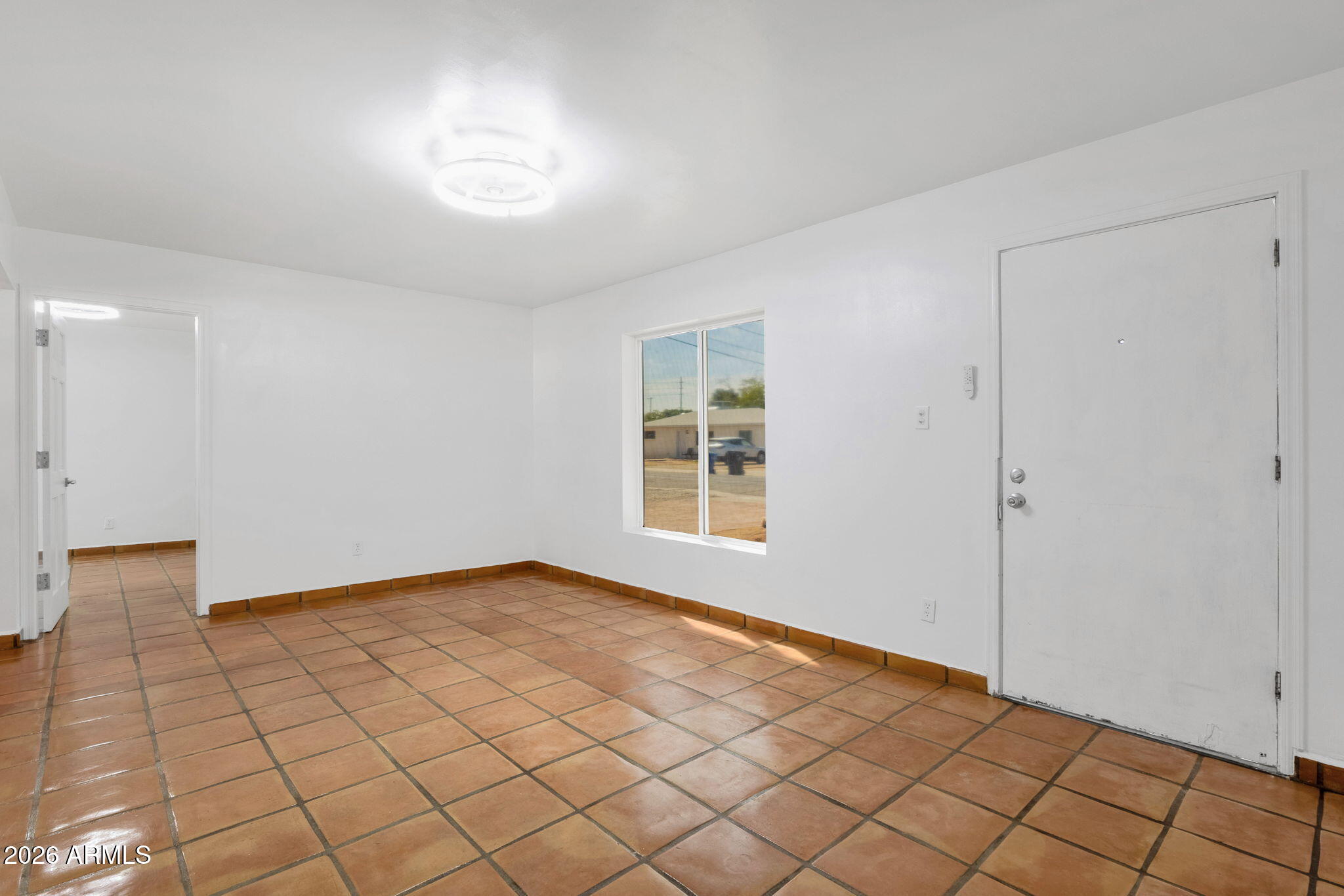 2728 W EL CAMINITO Drive