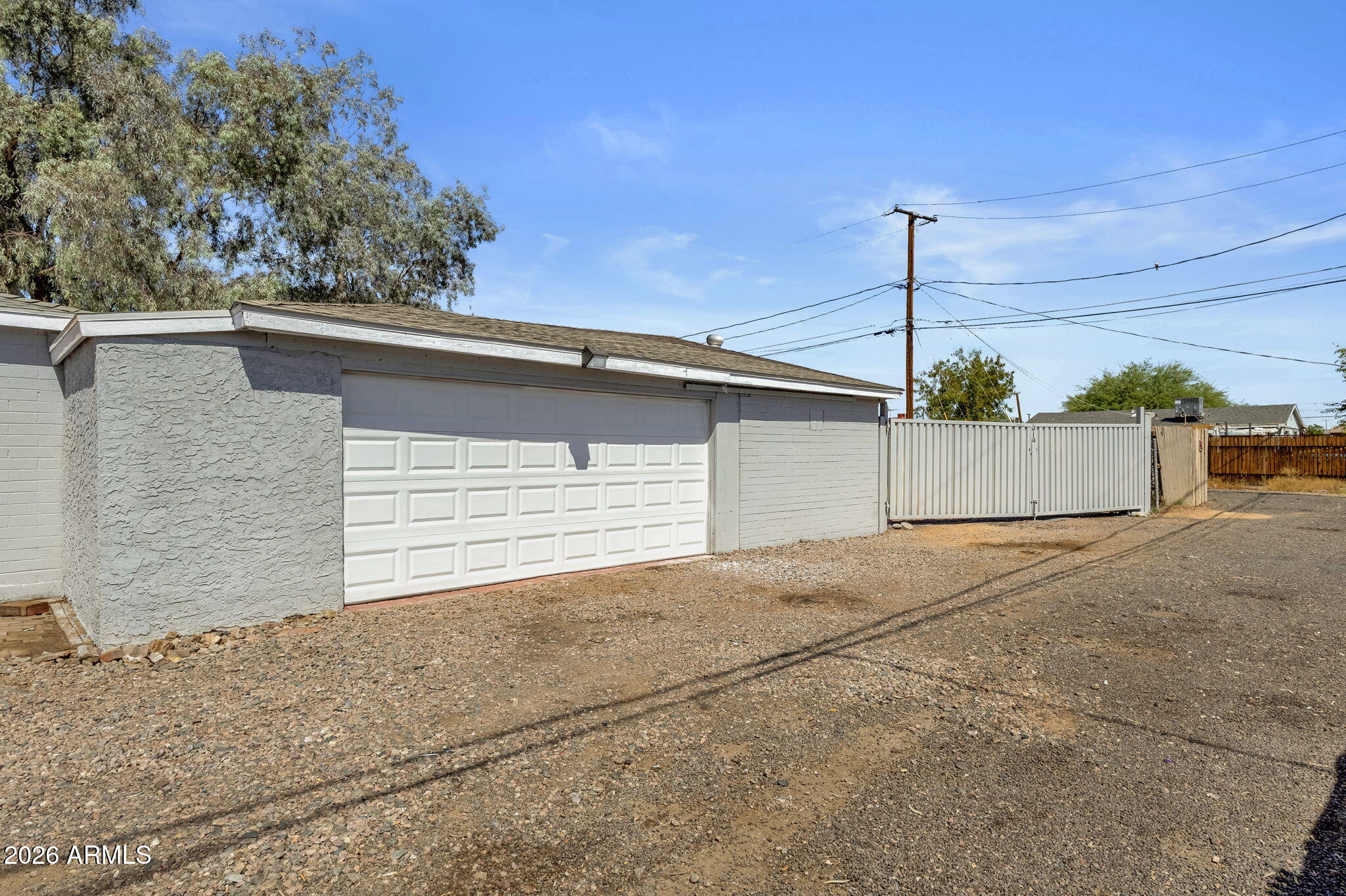 2728 W EL CAMINITO Drive