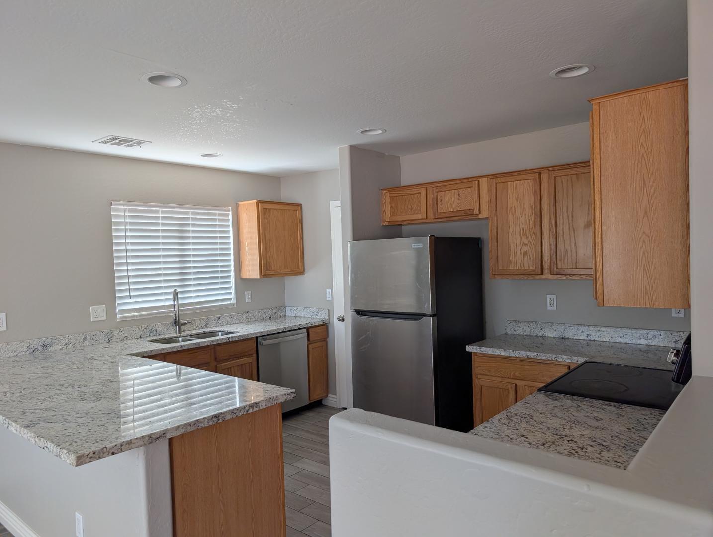 23949 W Hadley Street