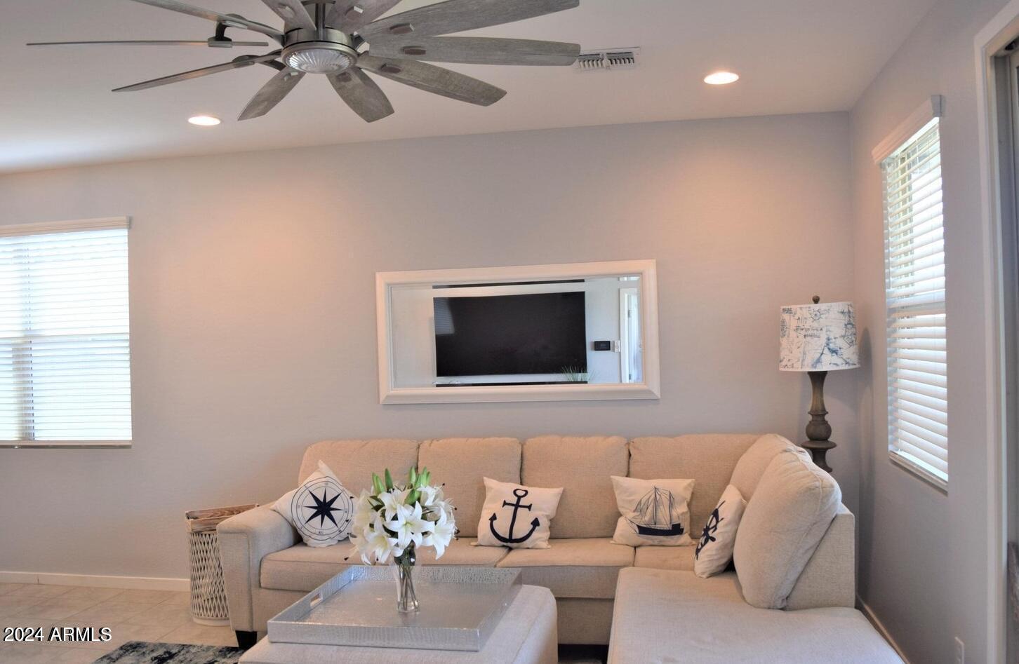 3722 E HAFLINGER Road