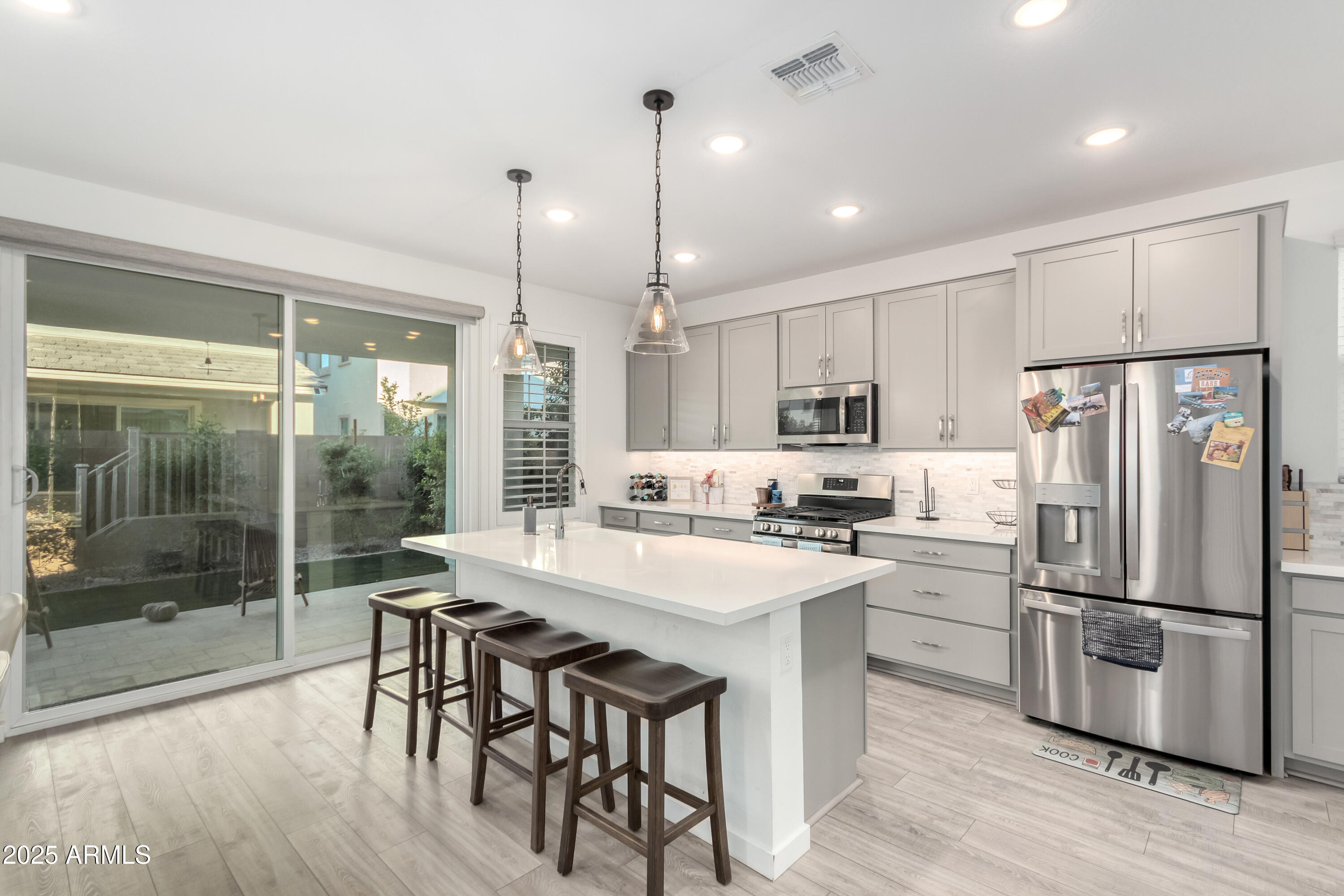 1372 W CRANE Drive