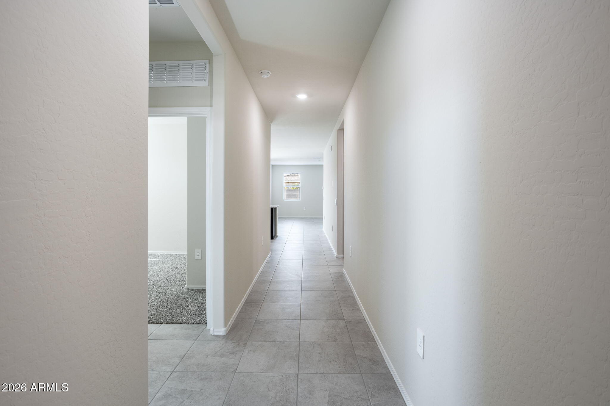 17461 W ILLINI Street