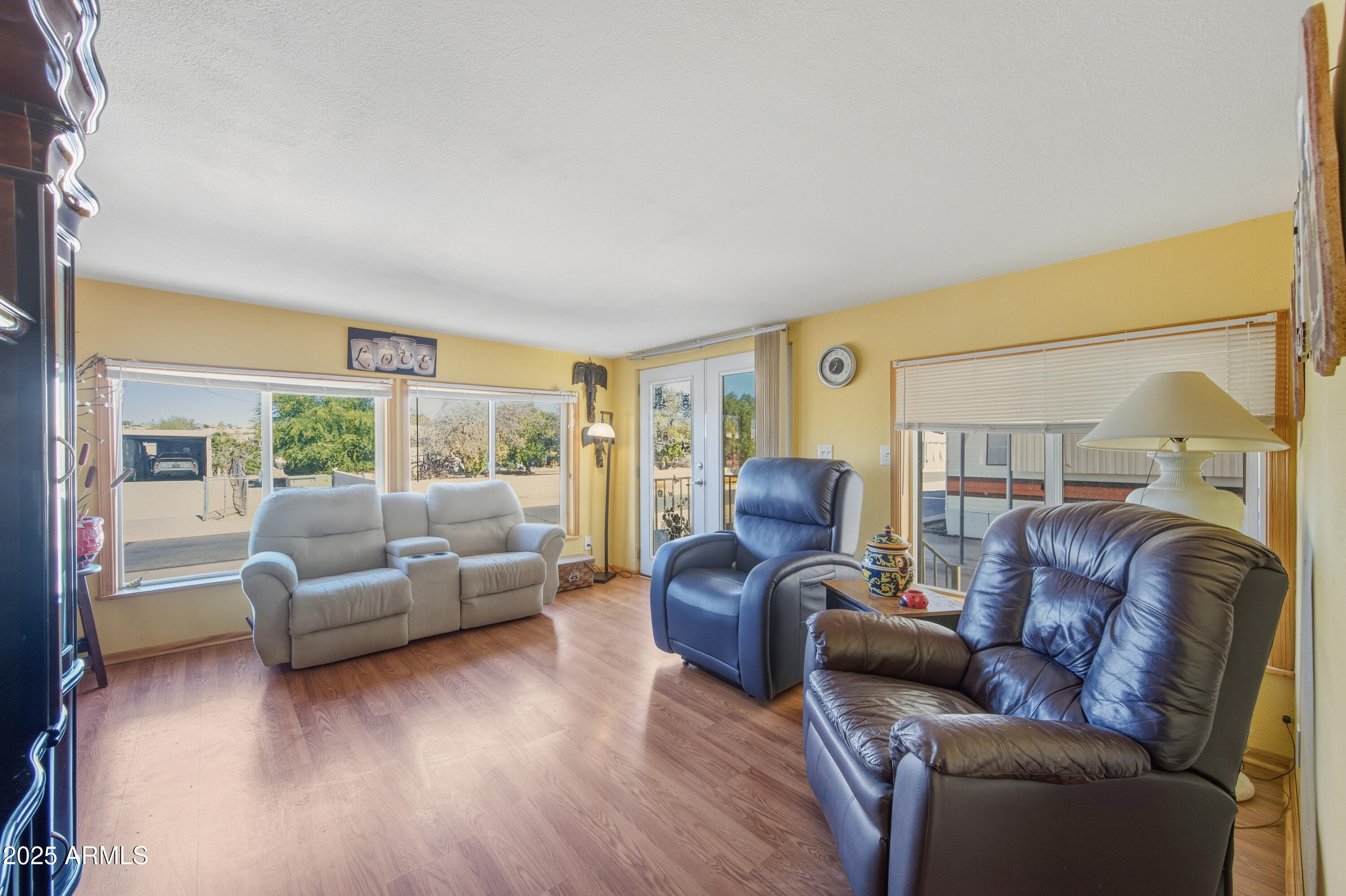 201 E MARICOPA Boulevard