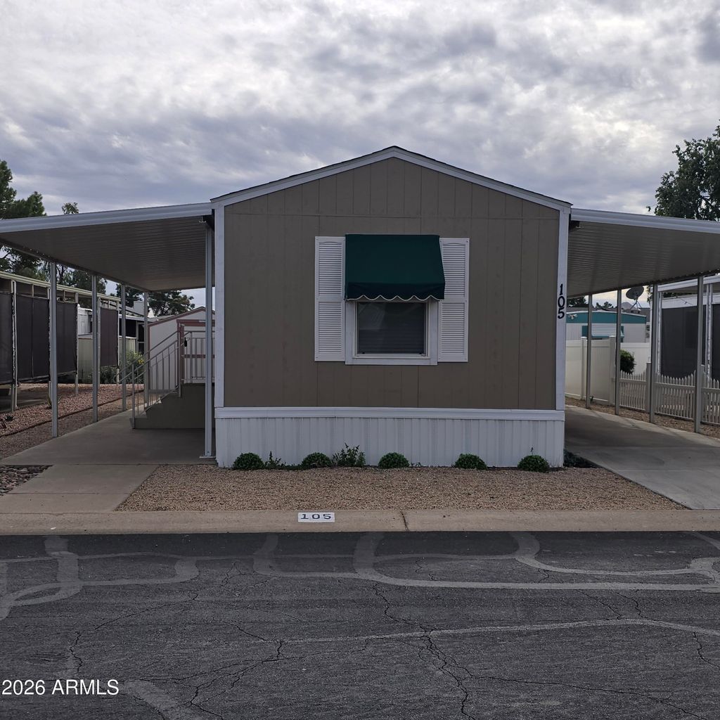 Photo of 17825 N 7th Street #105, Phoenix, AZ 85022 (MLS # 6975825)