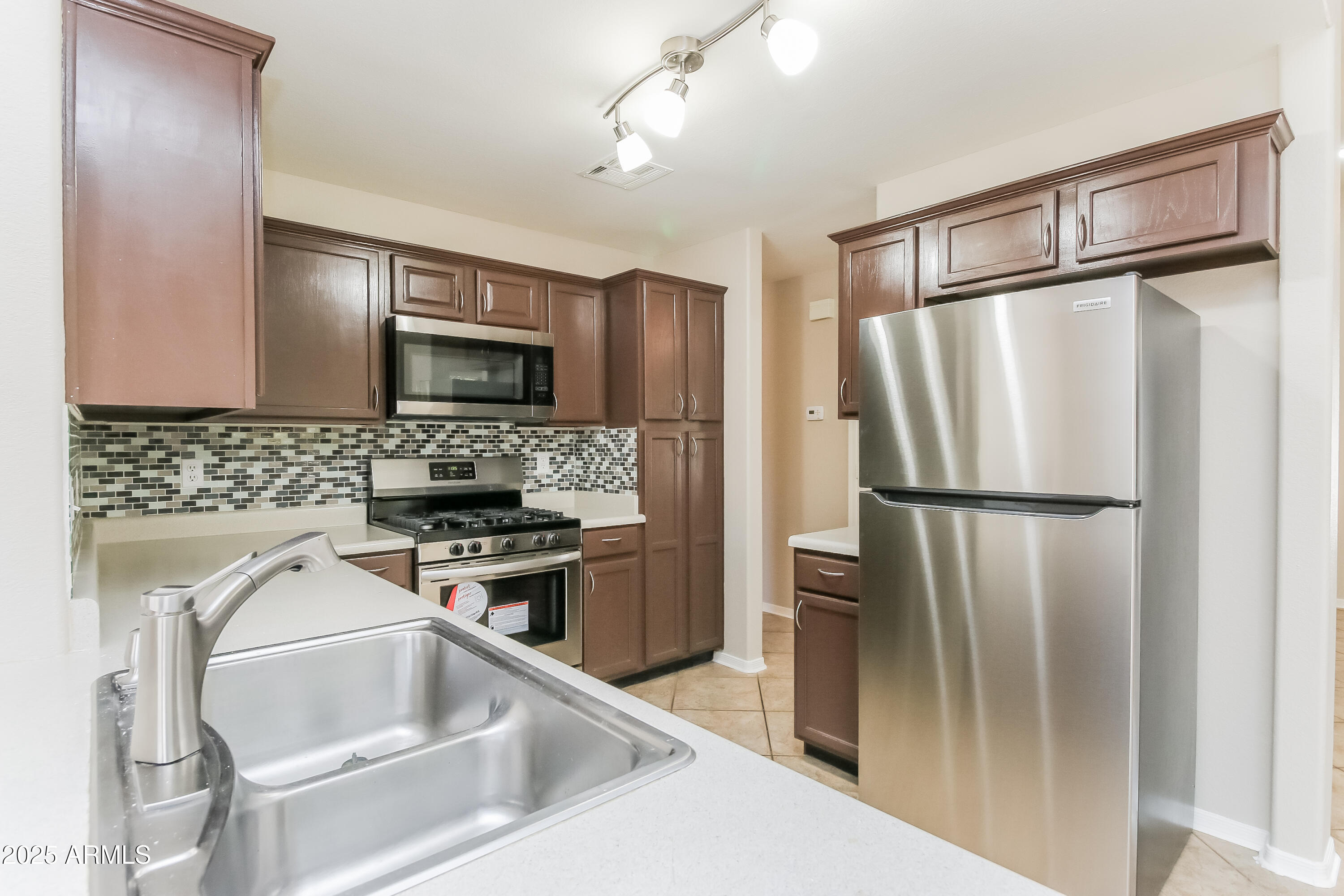 Homes for Sale in Queen Creek Arizona 1 8658 E CAPRI Avenue