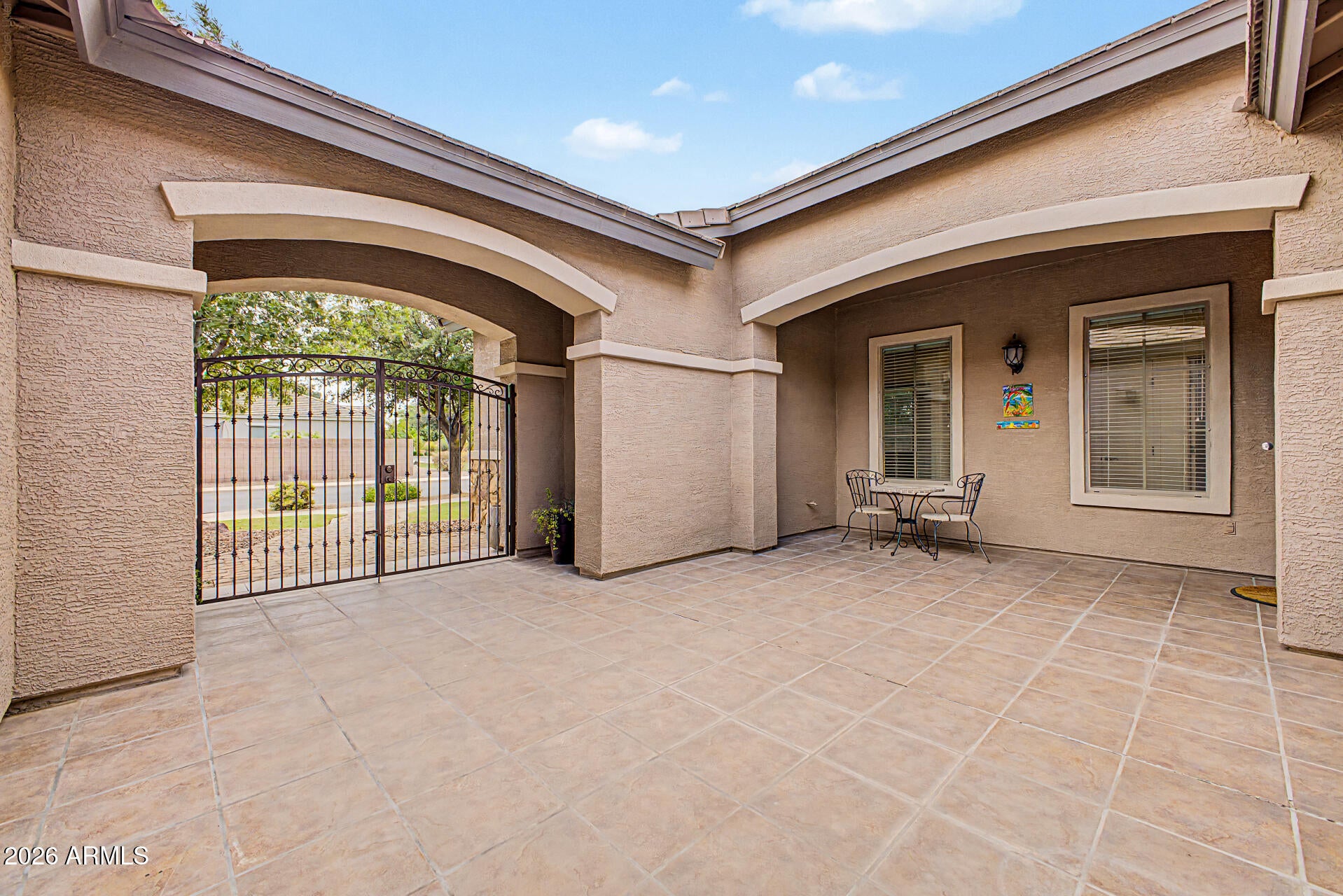 19006 E ARROWHEAD Trail