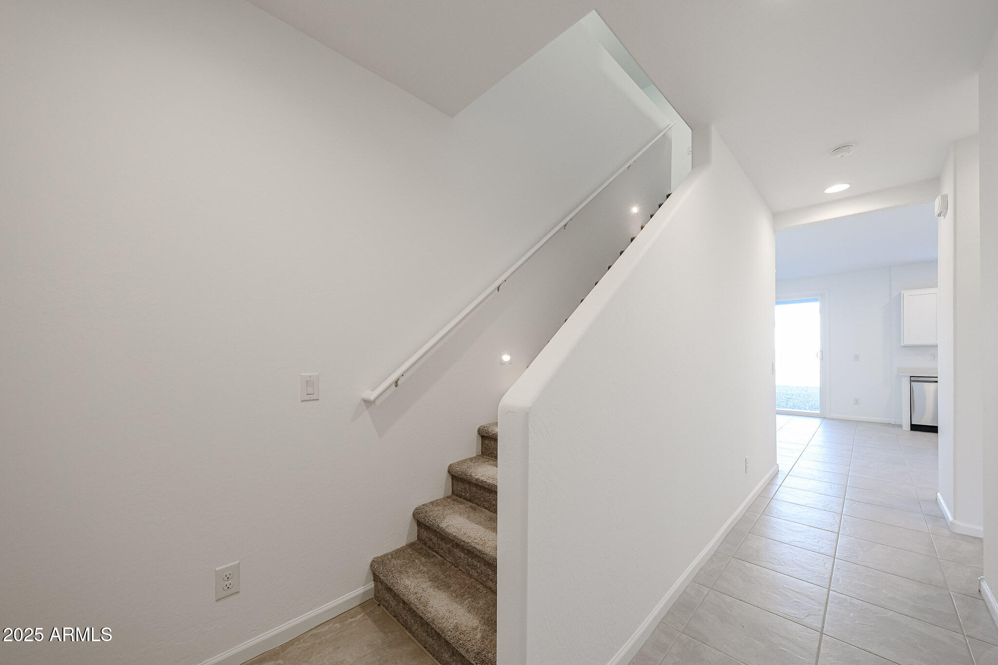 9540 W PINCHOT Avenue