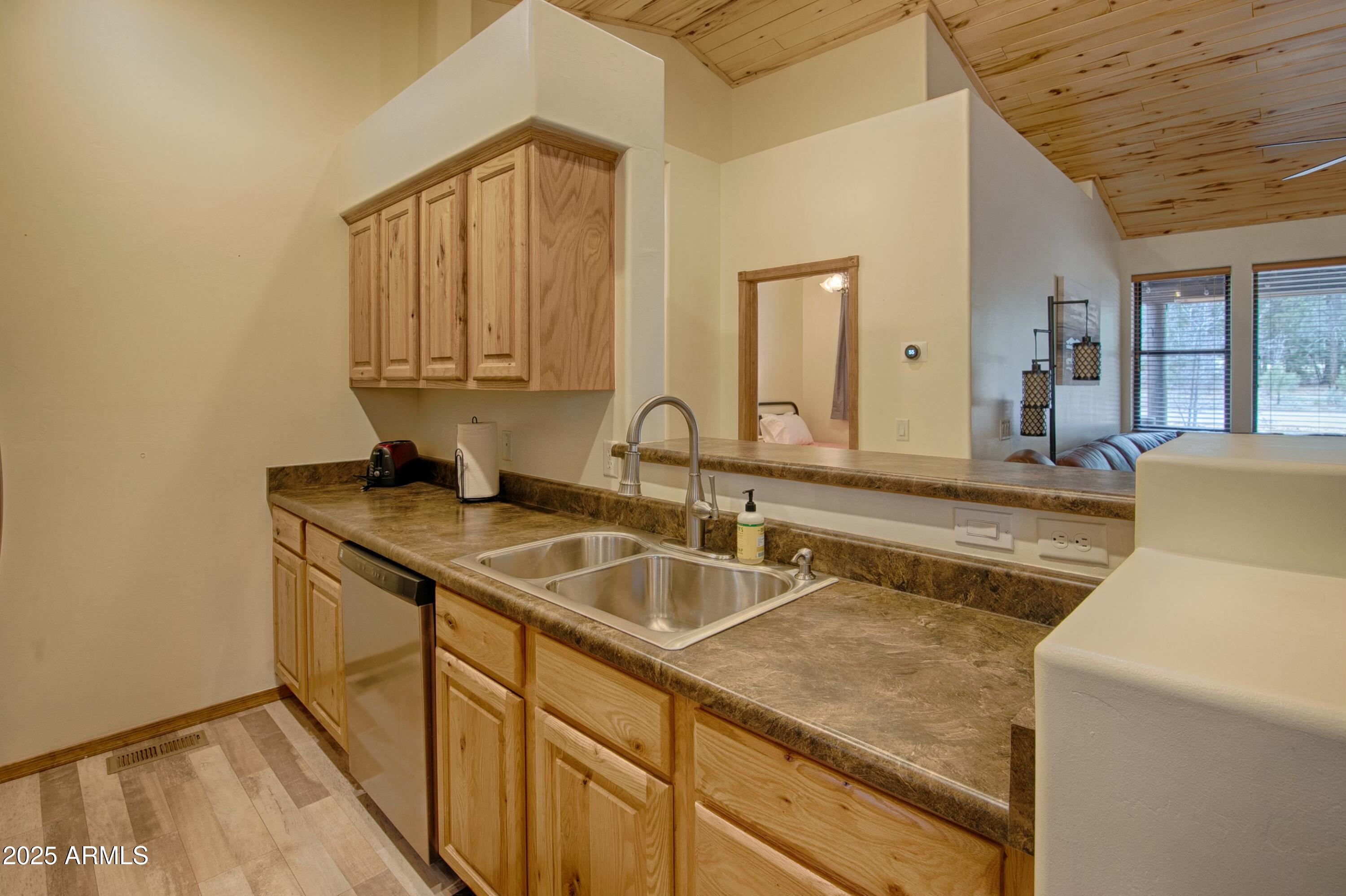 2471 W LODGEPOLE Lane