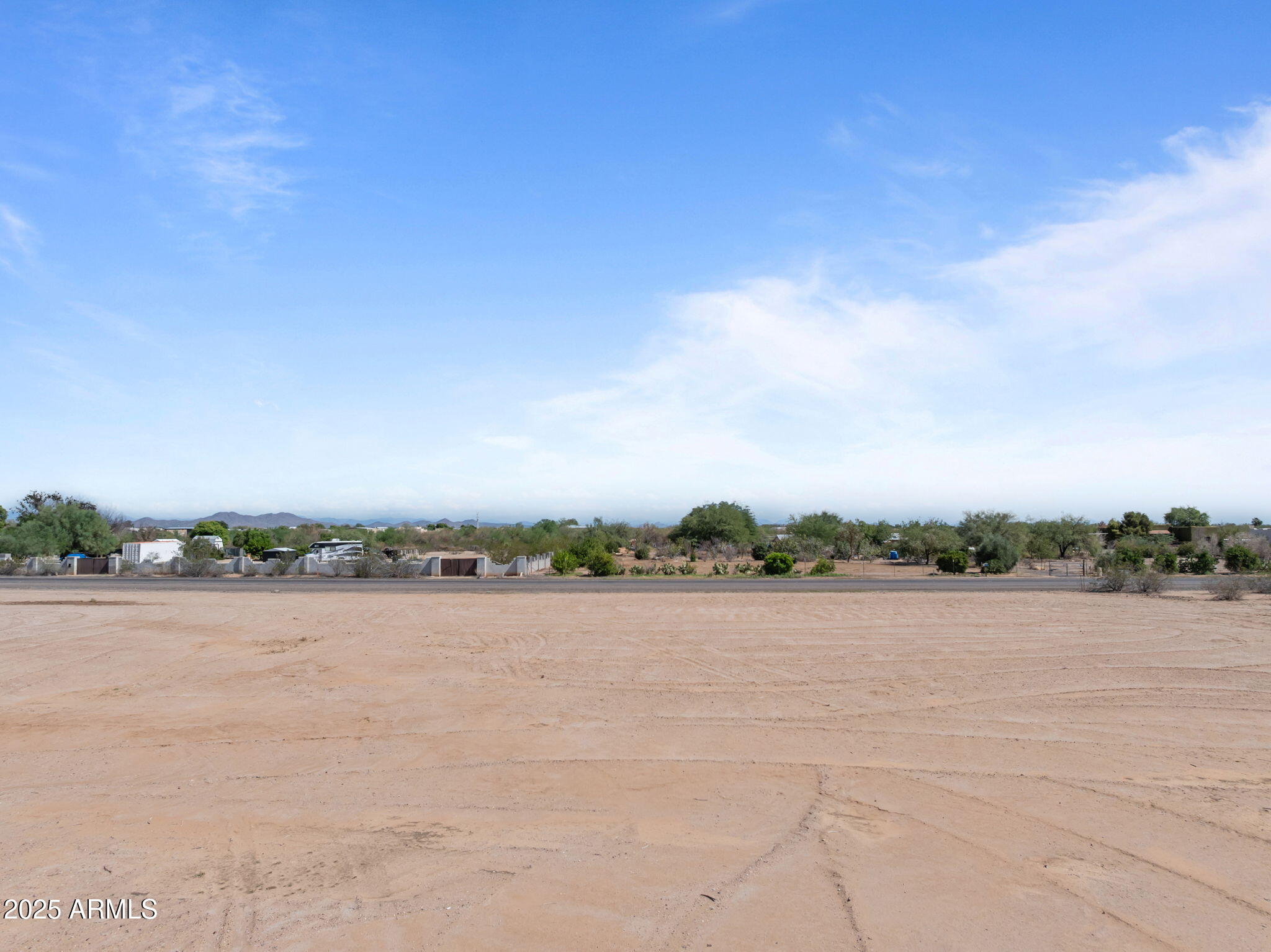 21129 W Duane Lane -