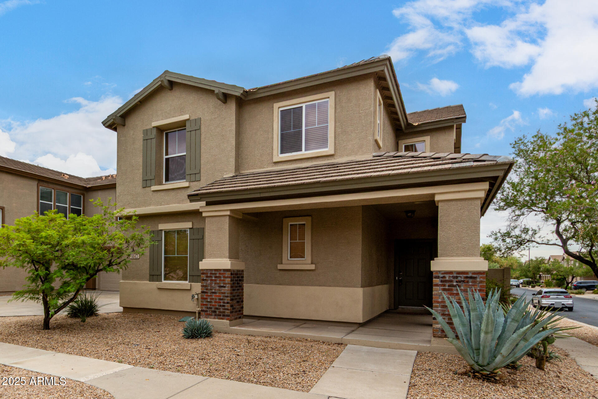 3043 W PERDIDO Way