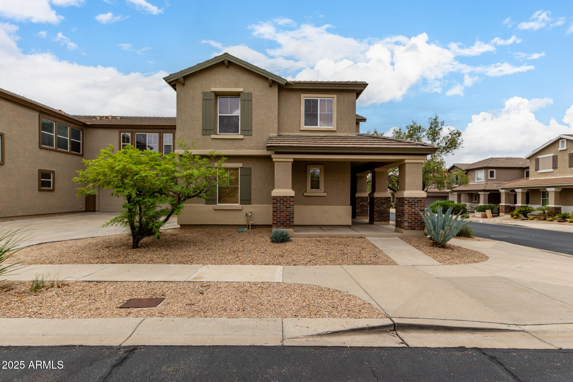 3043 W PERDIDO Way