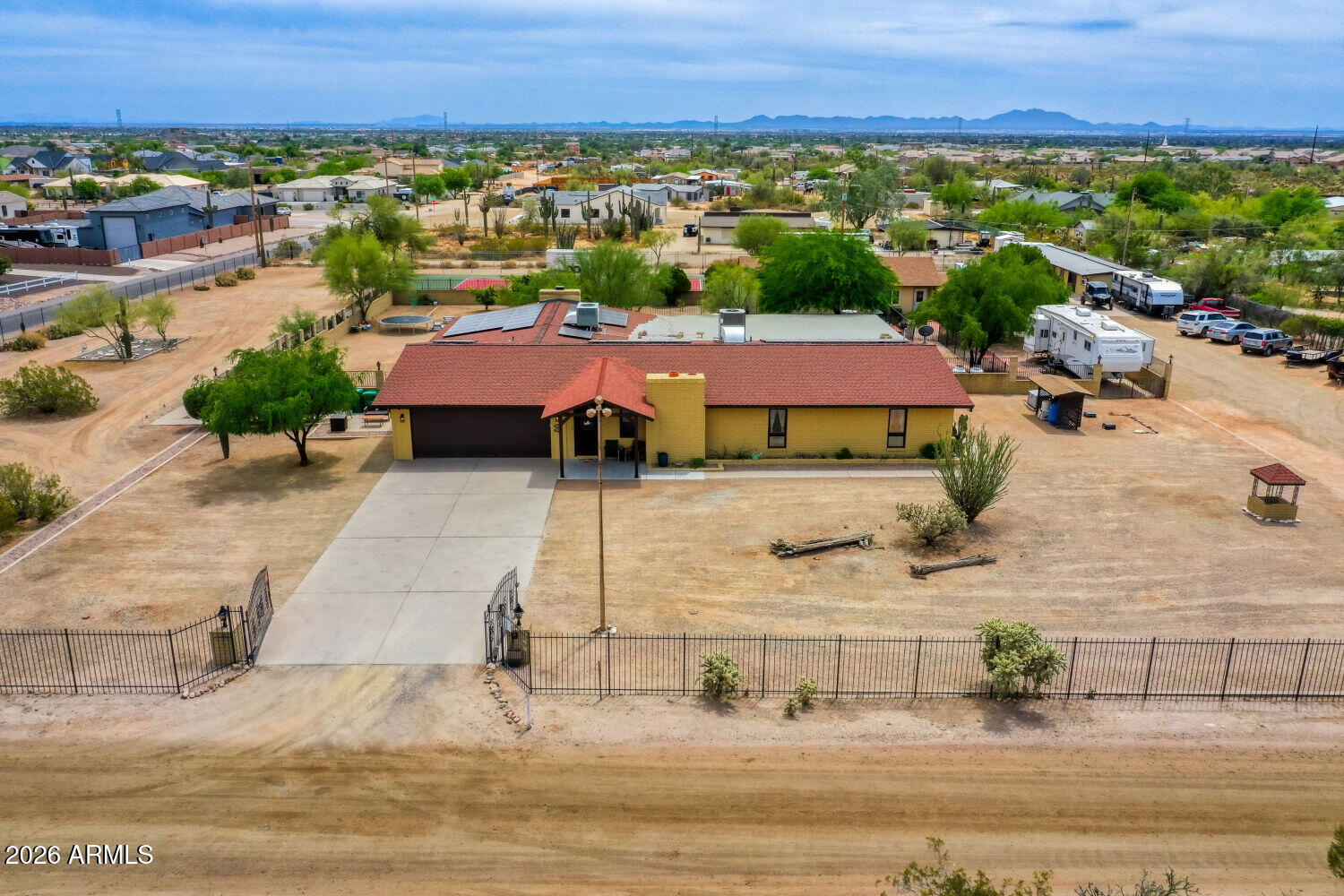 10226 E IRIS Road