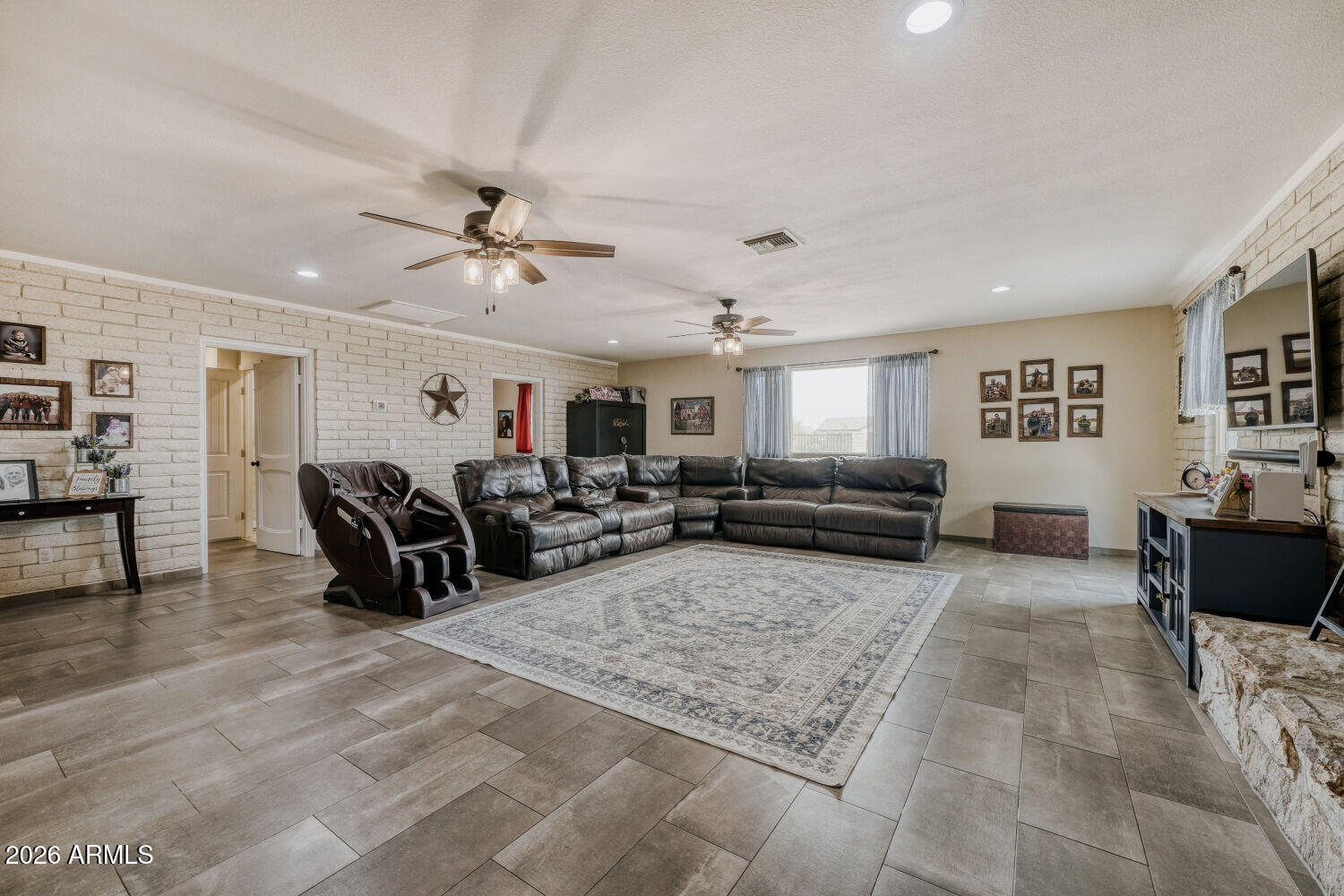 Section: 11 Township: 1N Range: 7E - Residential