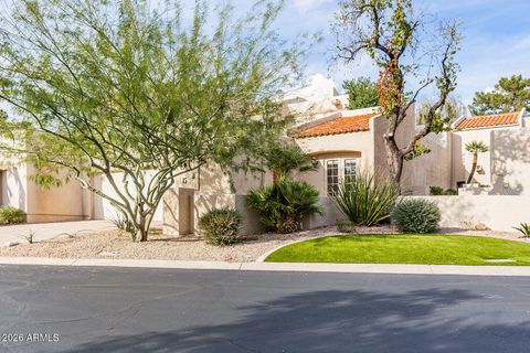 Photo of 2626 E Arizona Biltmore Circle #15, Phoenix, AZ 85016 (MLS # 6953092)