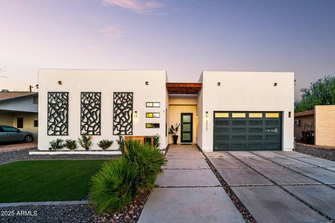 Photo of 5325 N 83rd Place, Scottsdale, AZ 85250 (MLS # 6926250)