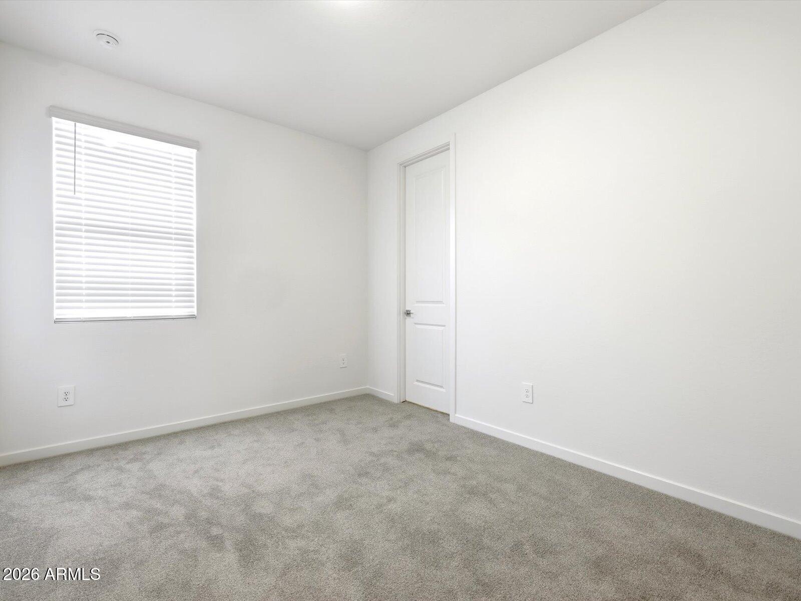 24453 W SIESTA Drive