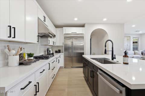 Photo of 3984 E Robin Lane, Phoenix, AZ 85050 (MLS # 7036413)