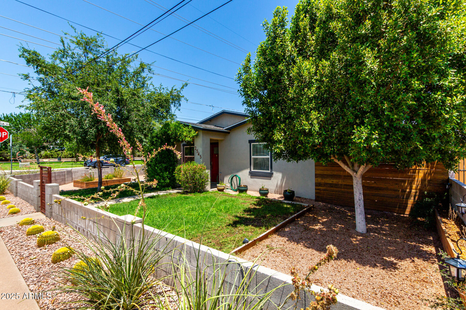 2545 N 15TH Street