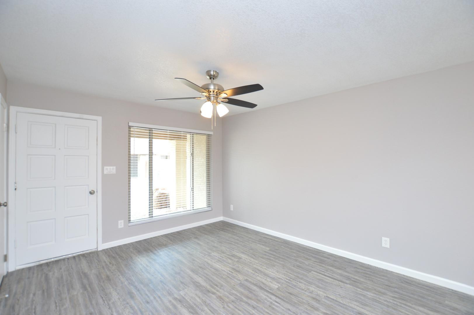 785 N Arrowhead Drive Apt 2
