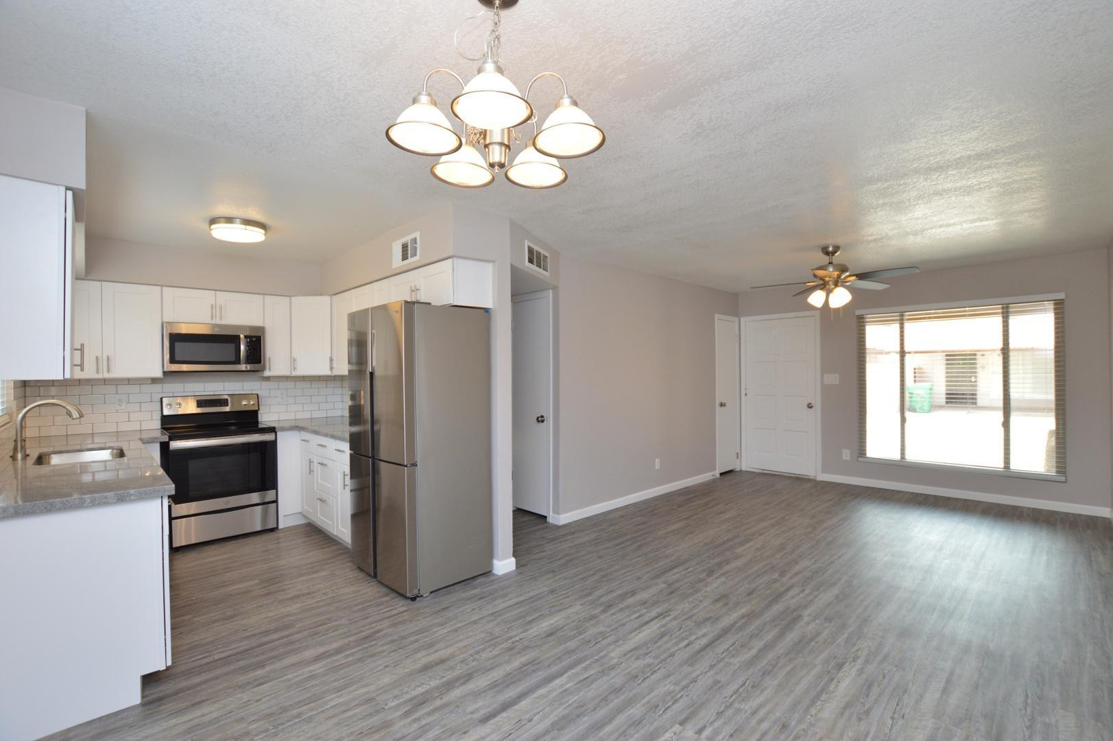 785 N Arrowhead Drive Apt 2