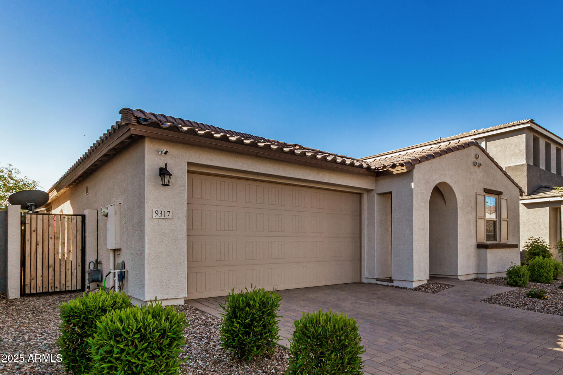9317 E STATIC Avenue