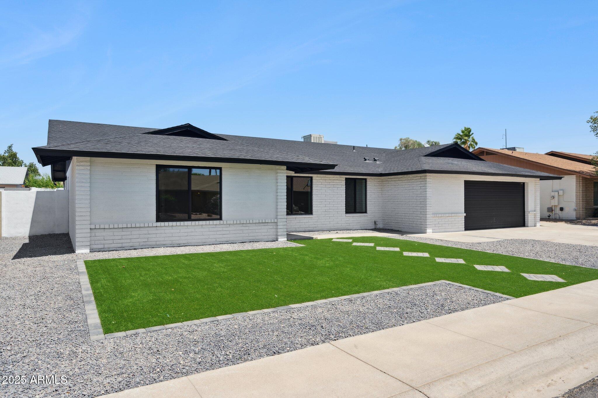 1030 E WESCOTT Drive