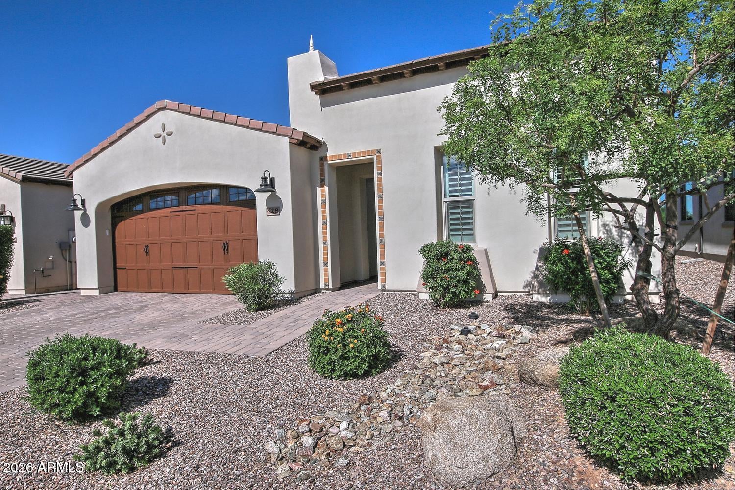 428 E VETERANS Way