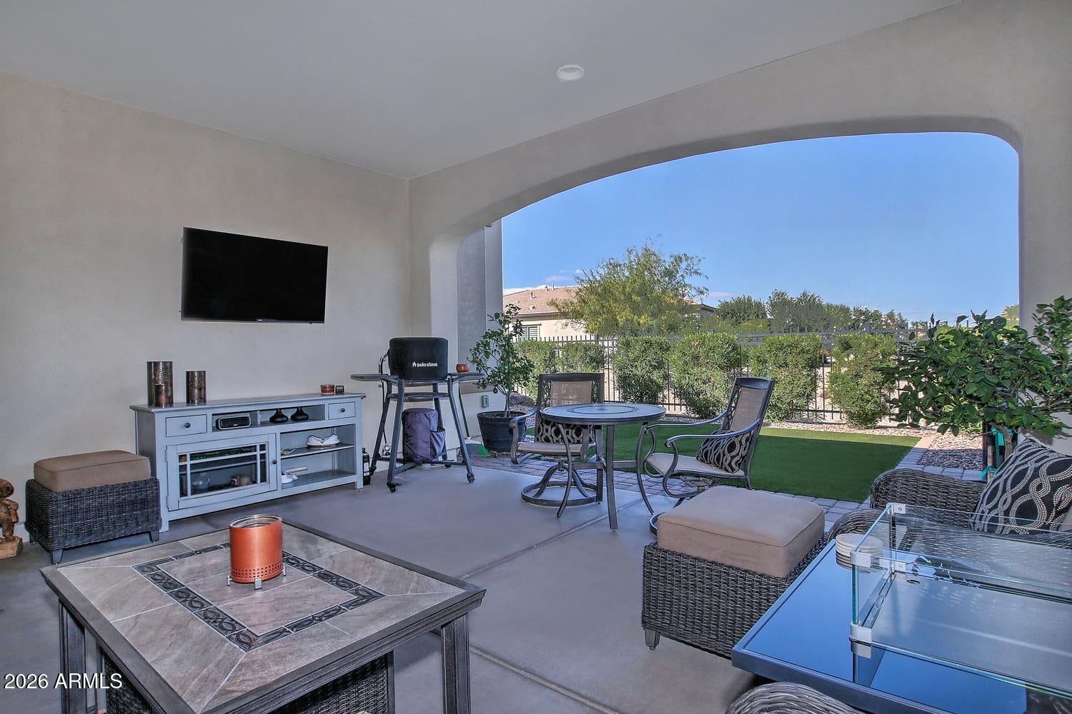 428 E VETERANS Way