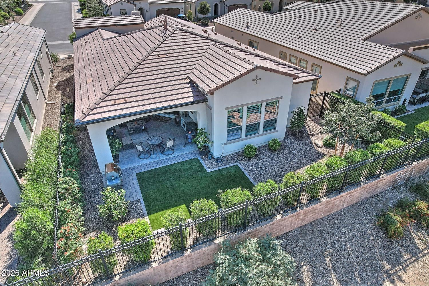 428 E VETERANS Way