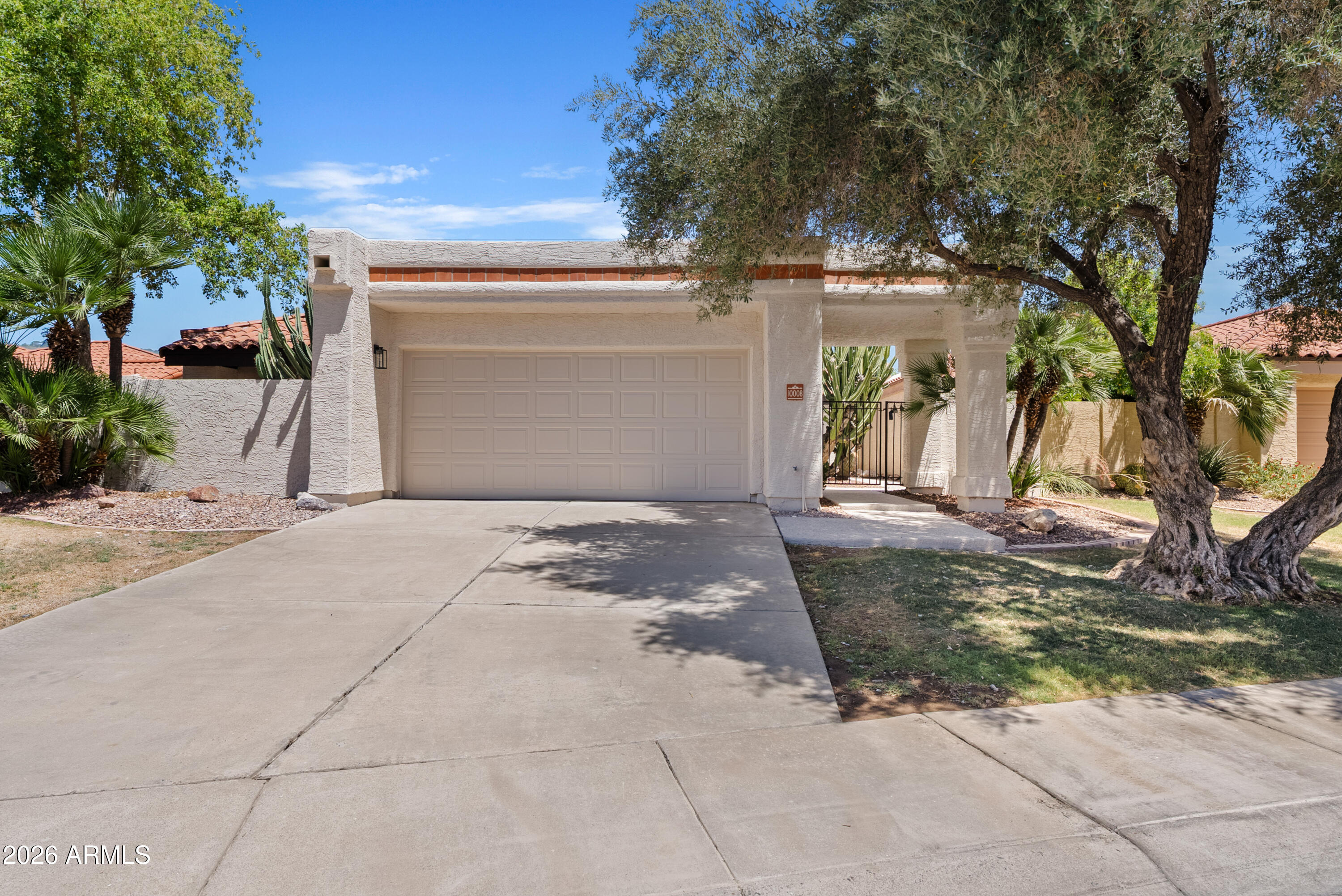 10008 E SUNNYSLOPE Lane
